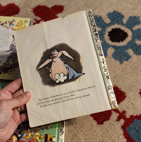 7 Golden book bundle - Picture 10 of 11